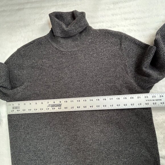 Alfani Mens Gray Merino Wool Ribbed Knit Turtleneck Sweater Size Large Pullover - Picture 6 of 7